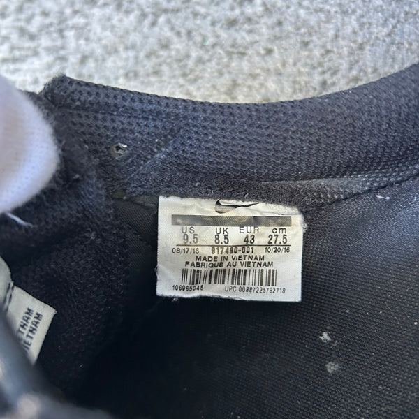 Comme des Garcons Black x Nike Air Pegasus 83 Sneakers Tag