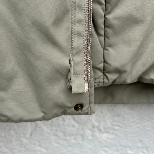 A flaw of Jil Sander Light Grey Jacket Rip