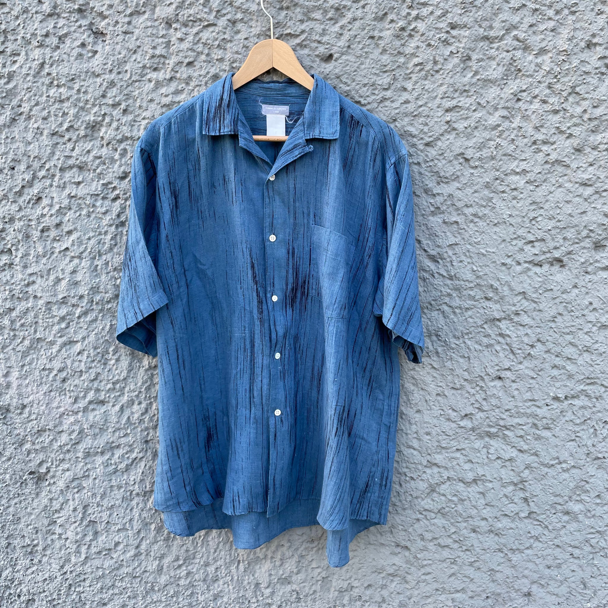 Blue Short-Sleeved Shirt with Camp Collar